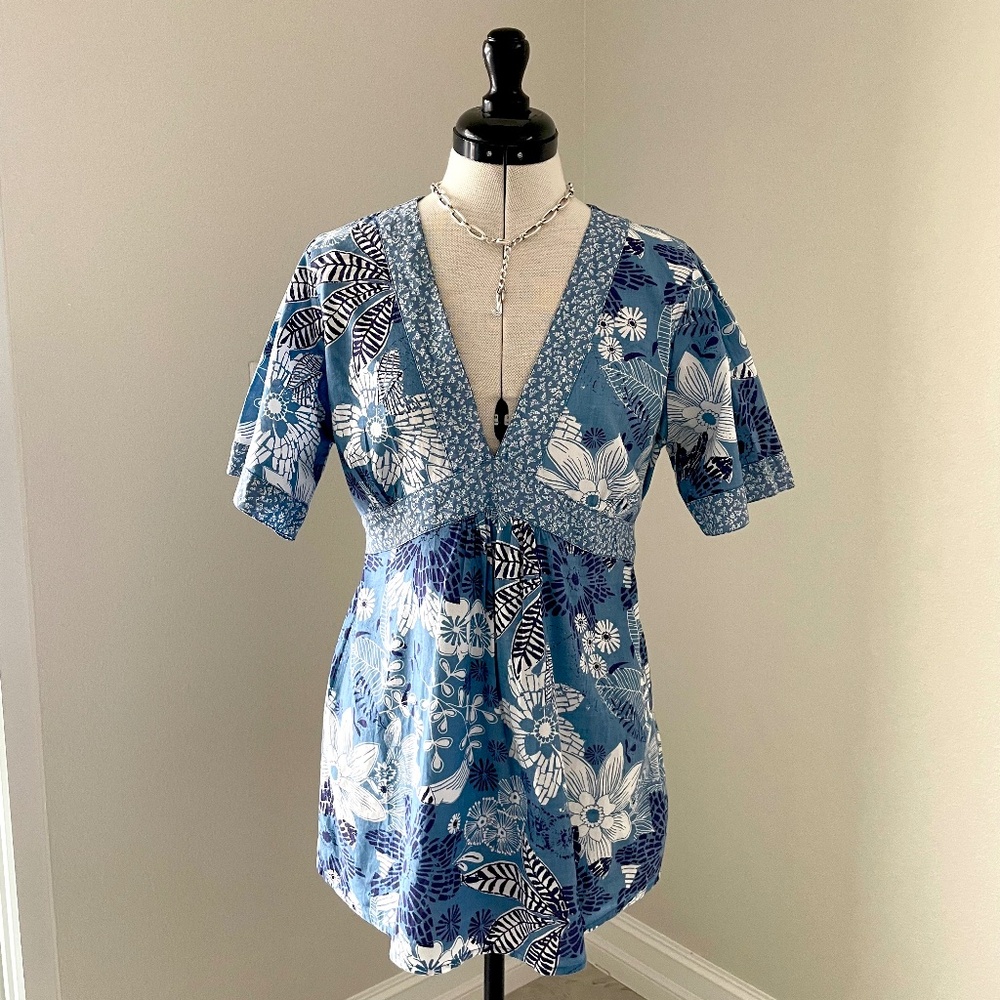ALC At Last Classics Blue Floral Batik Boho top w ties